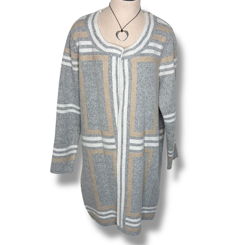 BYdesign Women's 1X Gray Tan White Striped Geometric‎ Open Front Cardigan